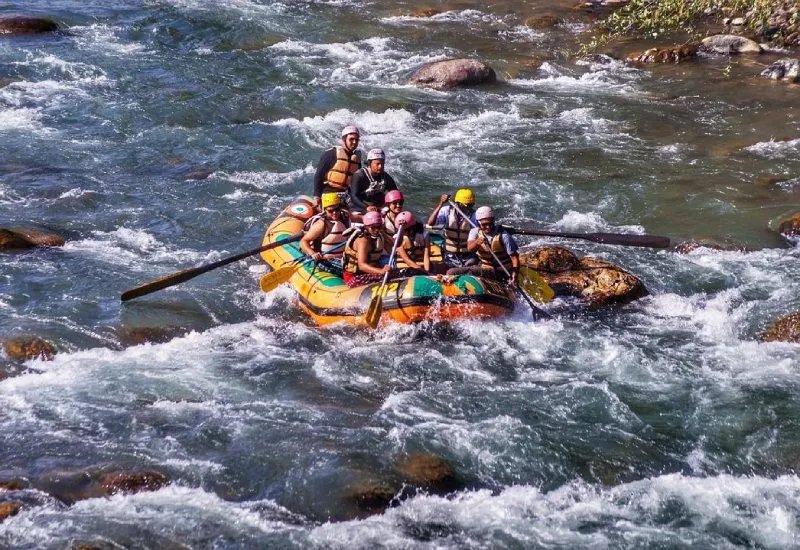 Adventure Sports in Rishikesh: From Rafting to Bungee – The Ultimate Adventure Hub 1 river rafting in rishikesh