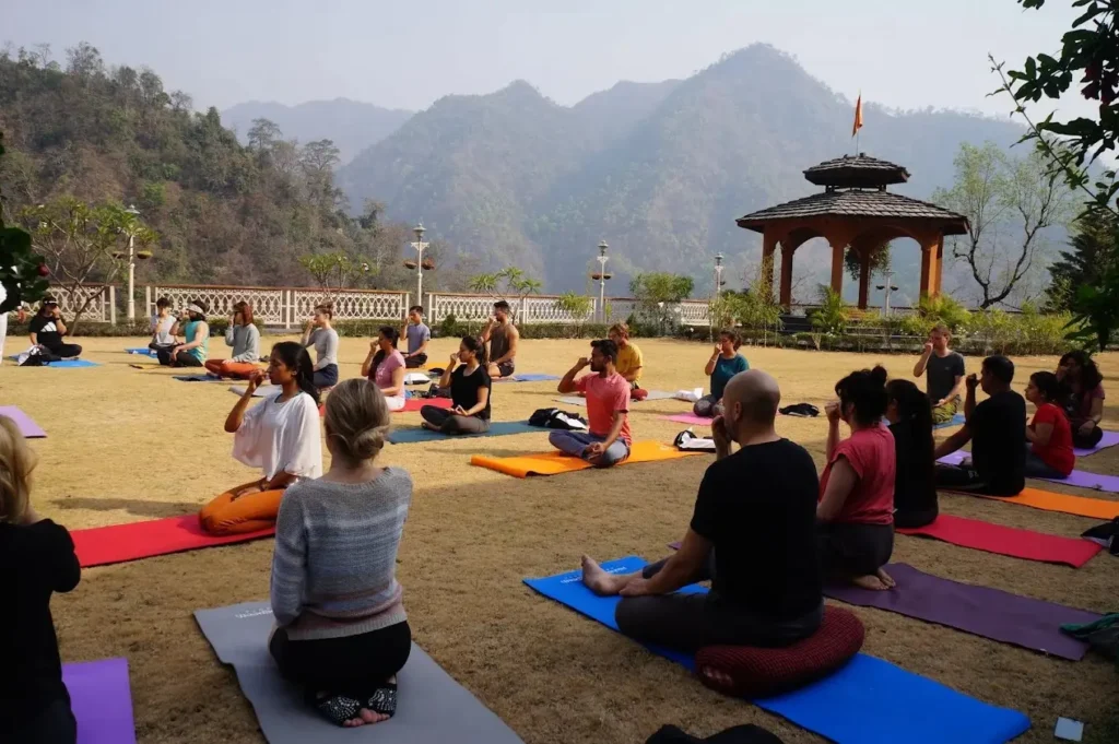 Rishikesh Yogpeeth yoga