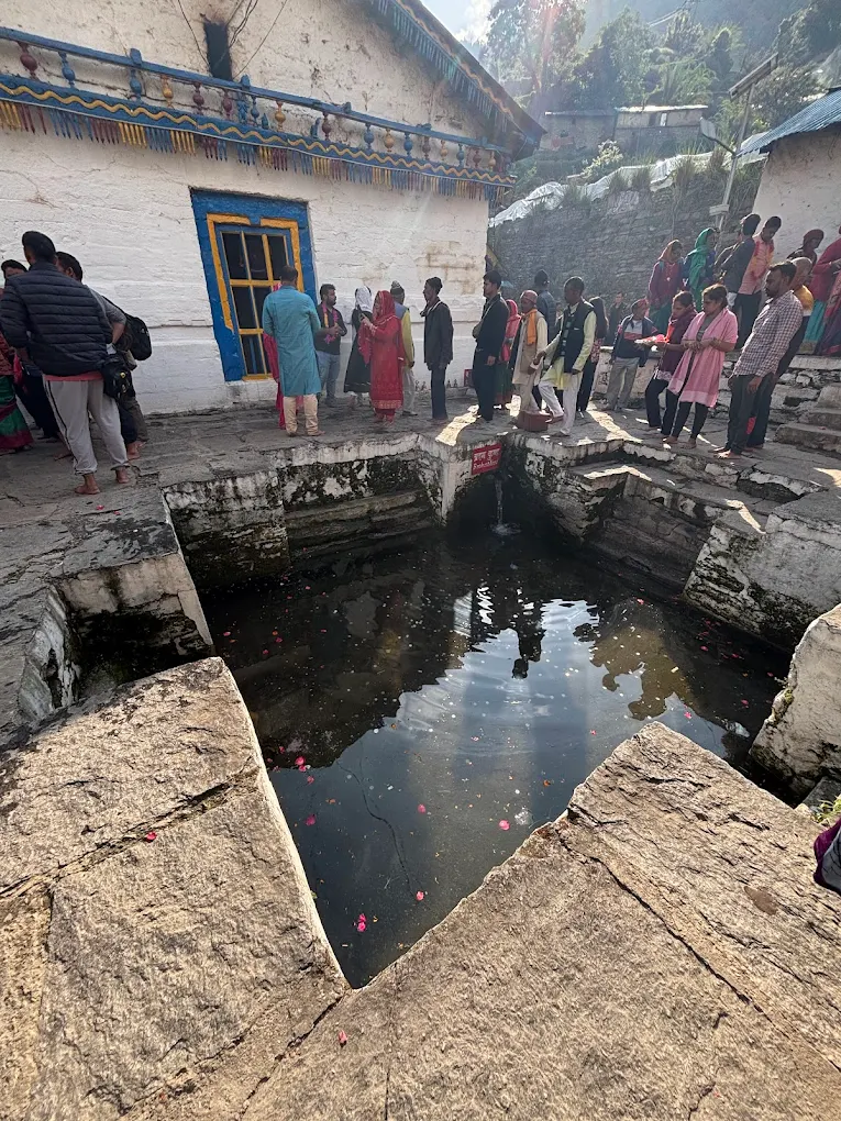 Triyuginarayan Temple Wedding Package 2026 – Complete Guide 7 Triyuginarayan Temple kund